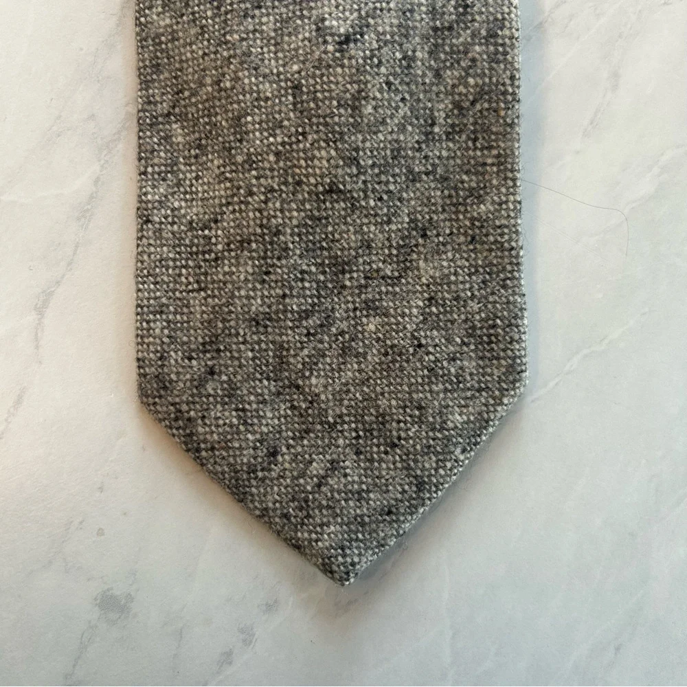Gray Textured Cashmere Tie with Salt-and-Pepper Effect